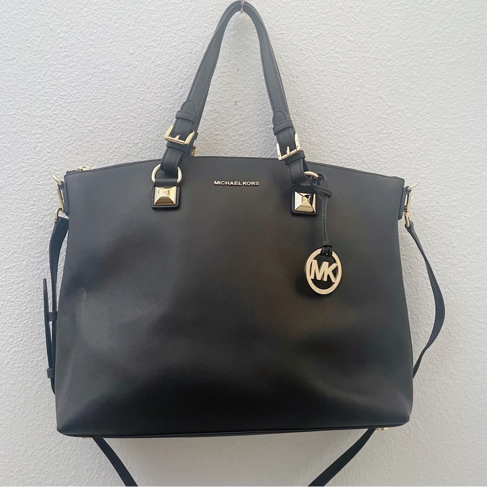NWOT Michael Kors Karla large black leather tote multi function